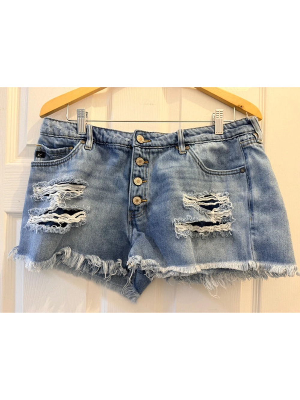 KanCan shorts Jean size 13/30 buttons cut off